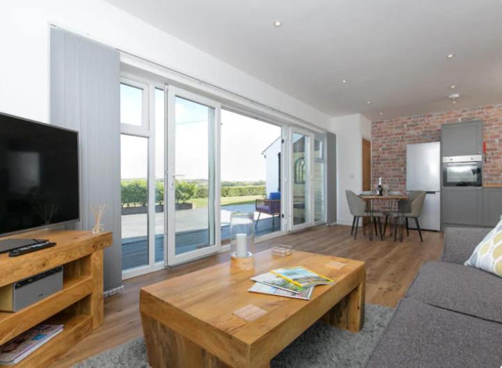Adorable 1 Bedroom Country Cottage Bodewryd Eksteriør billede